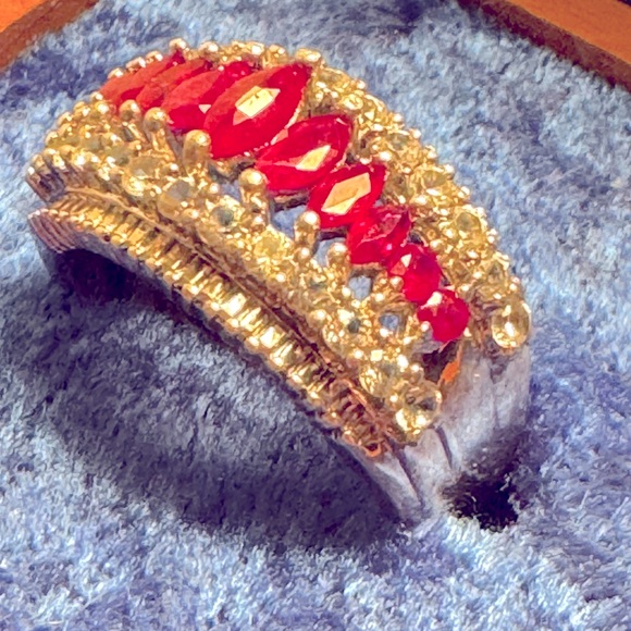 925s White Sapphire & Ruby Ring - Picture 6 of 7